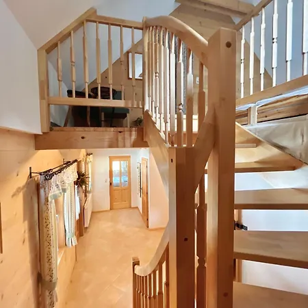 Naintschbauer * 安格